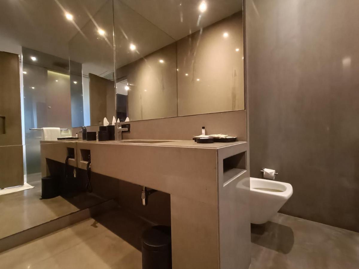 Boulevard By Design Hotel Chennai Exteriör bild