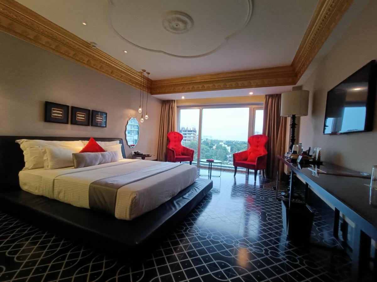 Boulevard By Design Hotel Chennai Exteriör bild