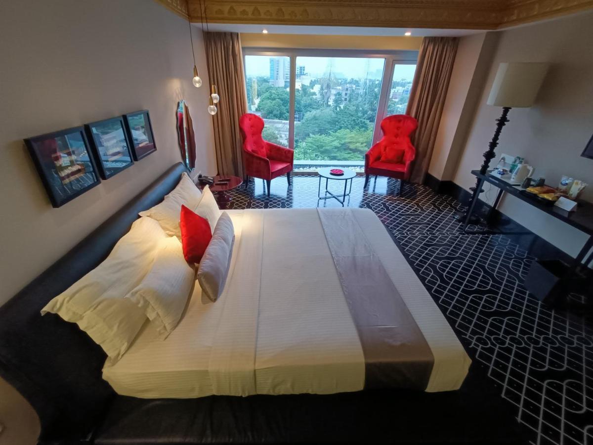 Boulevard By Design Hotel Chennai Exteriör bild