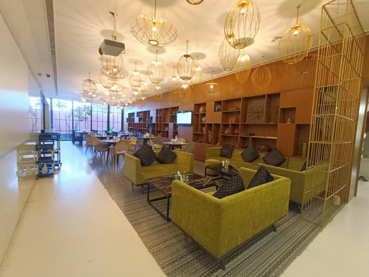 Boulevard By Design Hotel Chennai Exteriör bild